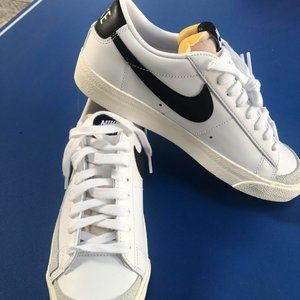Nike W Blazer Low '77 - Sz 7.5 Women's Blk/Wht